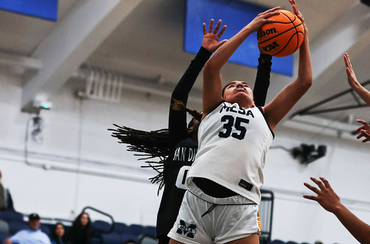 Valerie Marquez leads the team in rebounding with 9.4 rebounds per game.
Photo: Nicole Noel
